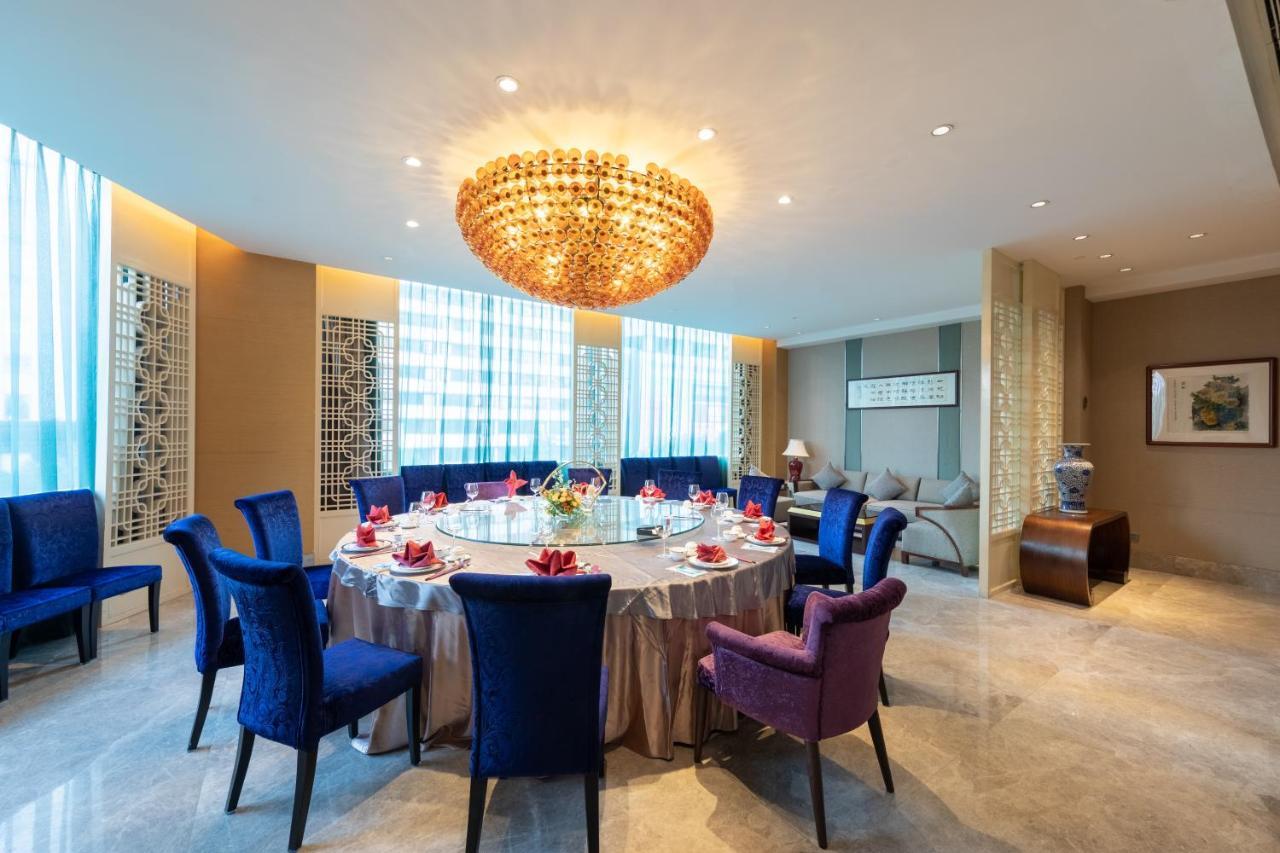 酒店 Crowne Plaza Centre By Ihg - Free Shuttle Between And Exhibition Center During Fair & Exhibitor Registration Counter 5*