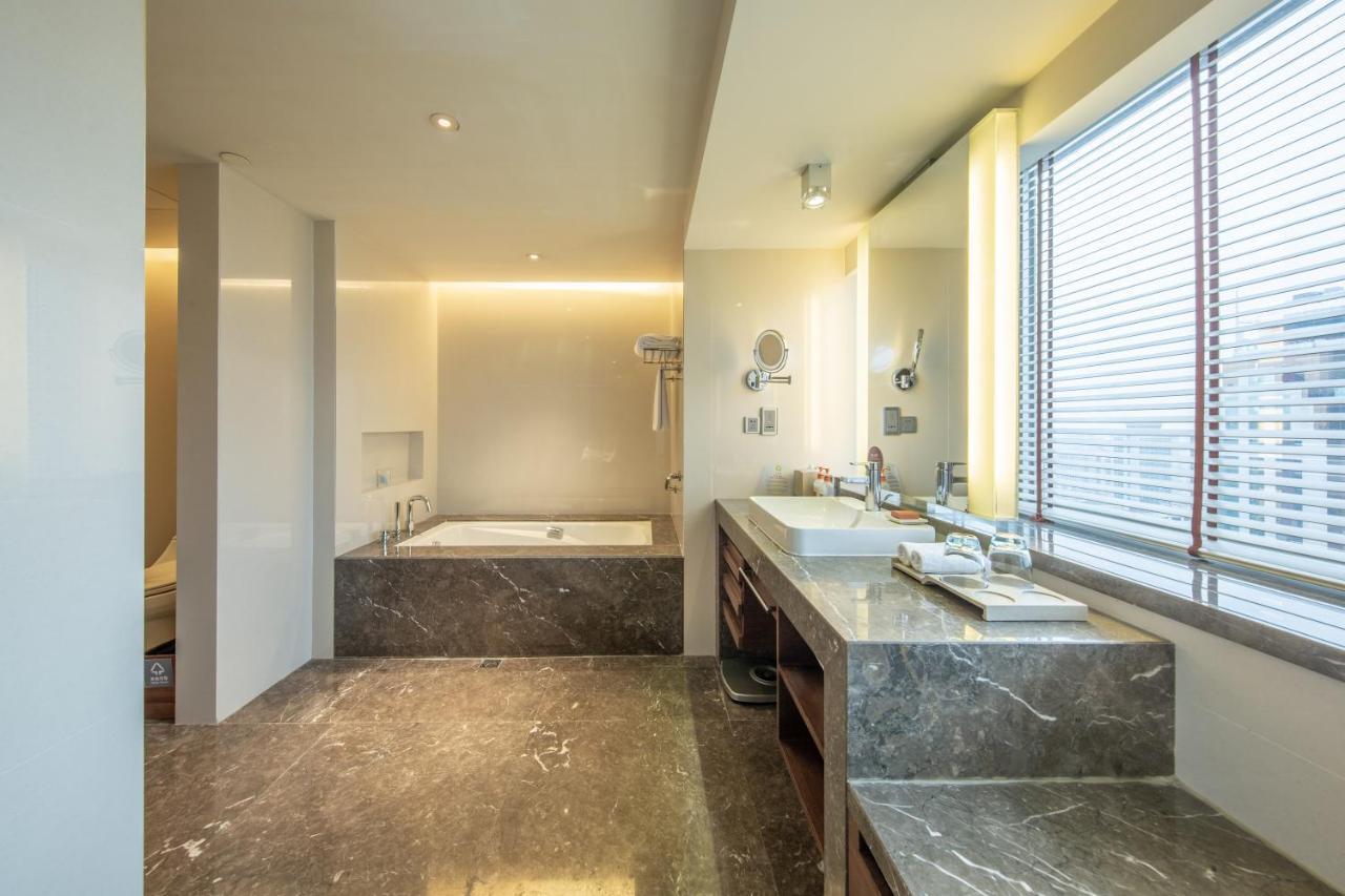 Crowne Plaza Centre By Ihg - Free Shuttle Between And Exhibition Center During Fair & Exhibitor Registration Counter Hotel Guangzhou